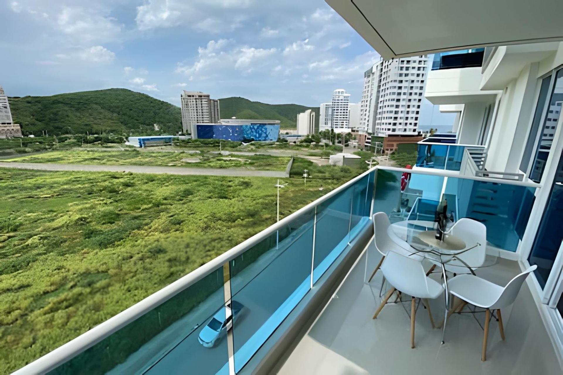 Apartamentos Reserva Del Mar - Frente Al Mar By Soho Санта Марта Екстериор снимка